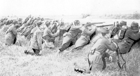 World War 1, French riflemen before trench warfar
